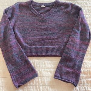 Garage V-Neck Crop Bell Sleeve Sweater in Purple Magenta Teal large